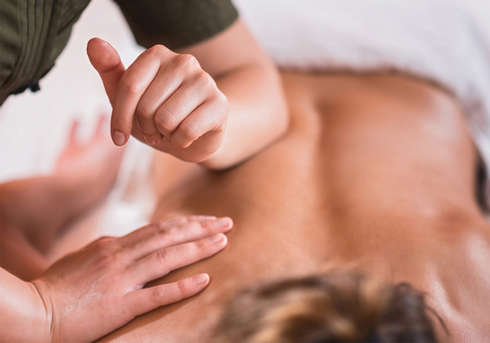 Soin bien-être MASSAGE LOMI LOMI